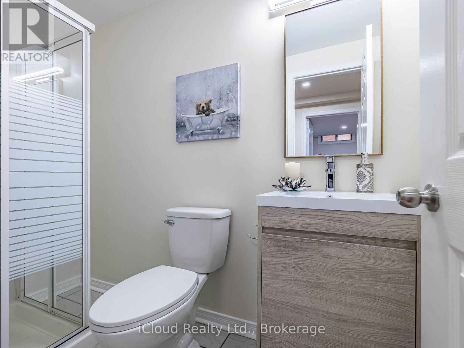 5238 Alicante Street, Mississauga, ON - Indoor Photo Showing Bathroom