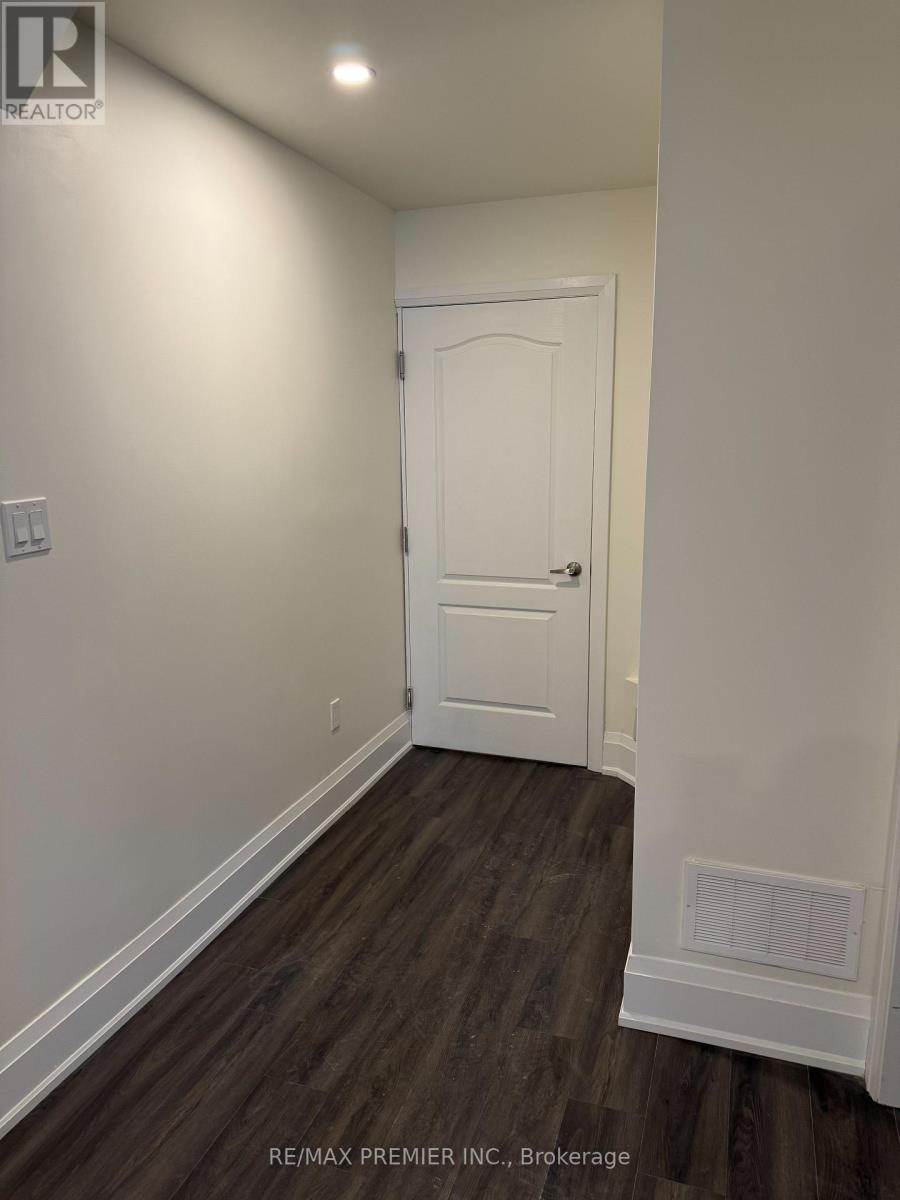 Lower - 590 Kleinburg Summit Way, Vaughan, ON