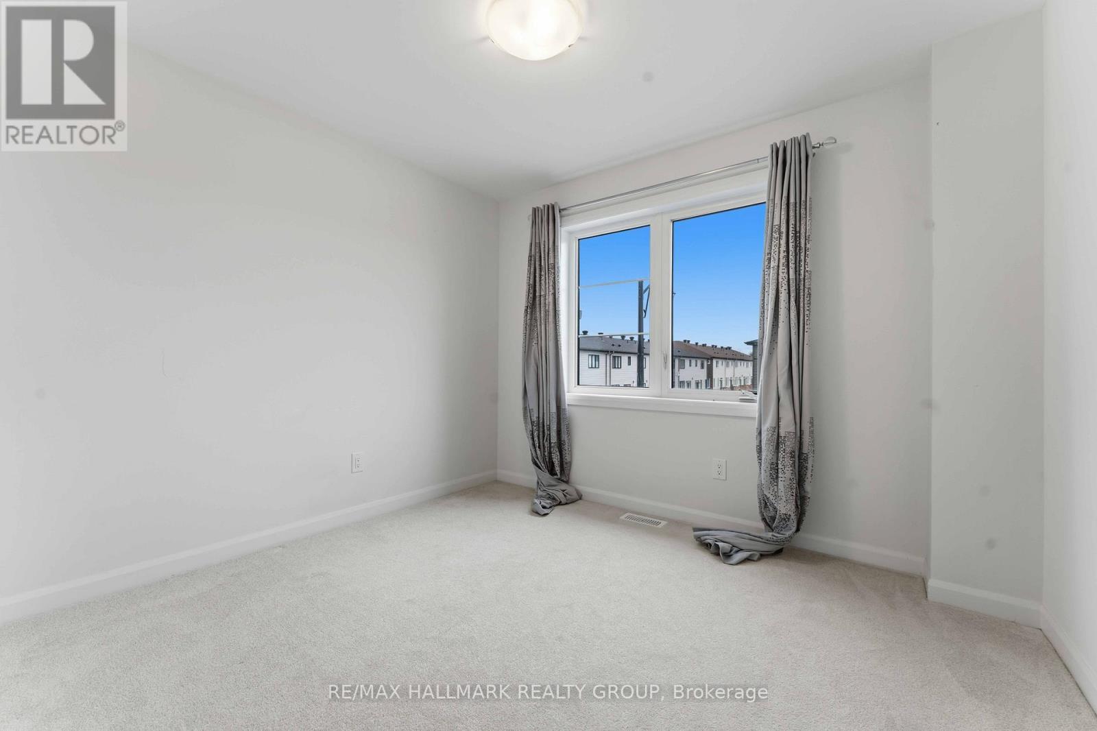 423 Silicon Way, Ottawa, ON - Indoor