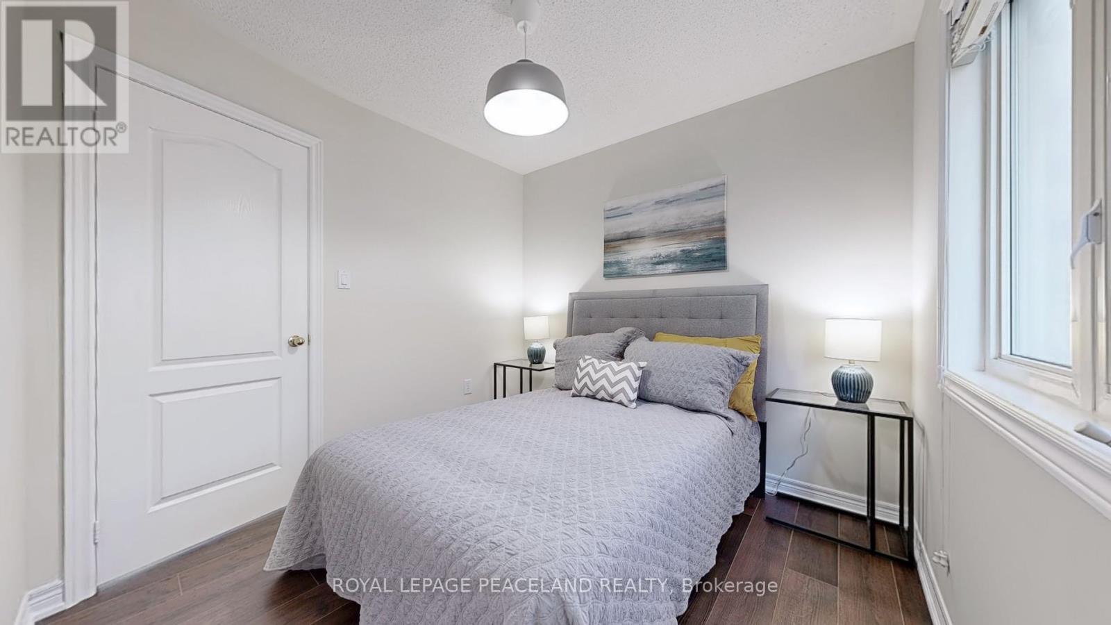 15 Westolivia Trail, Vaughan, ON - Indoor Photo Showing Bedroom