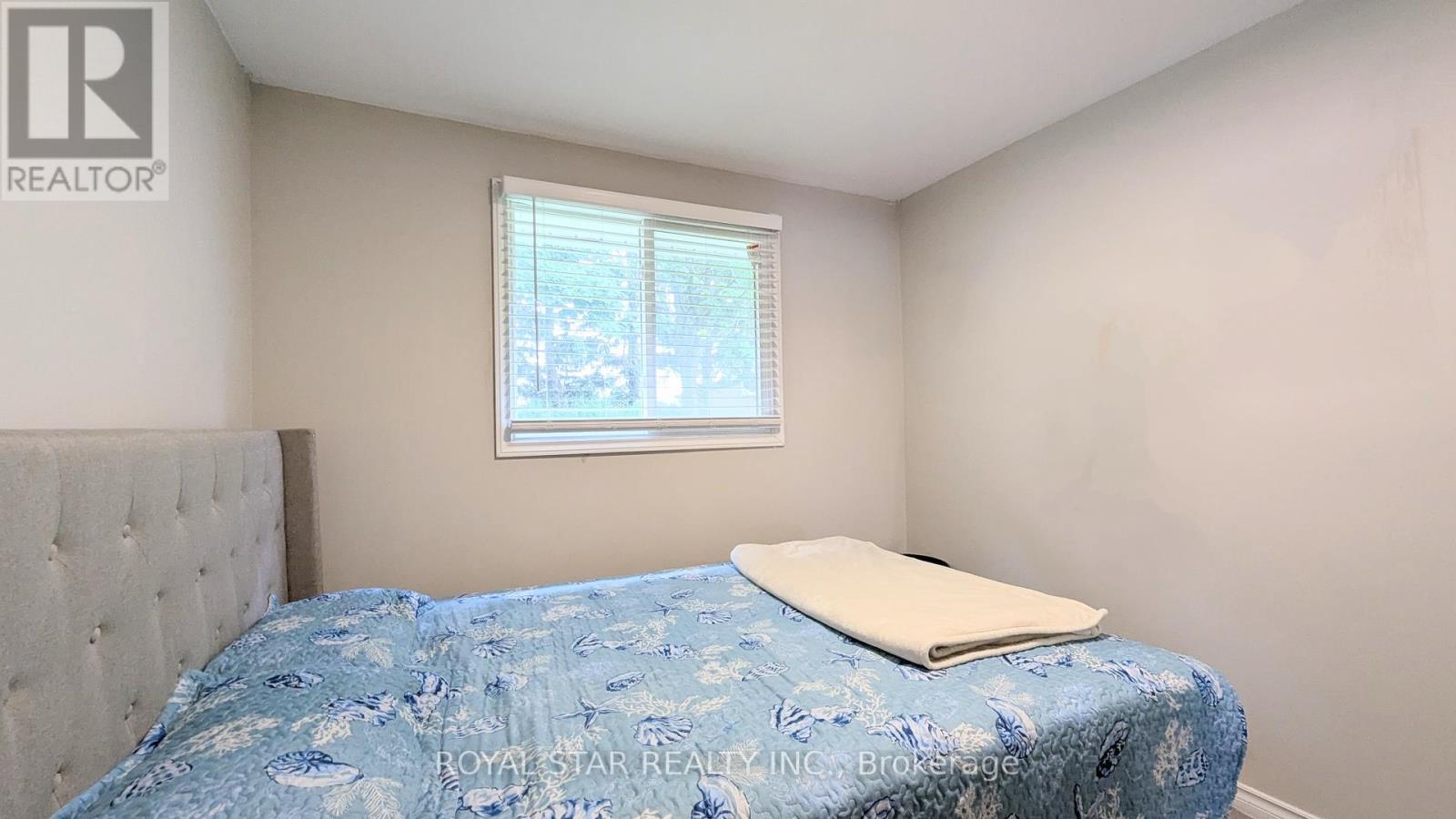 42 Witty Avenue, Ingersoll, ON - Indoor Photo Showing Bedroom