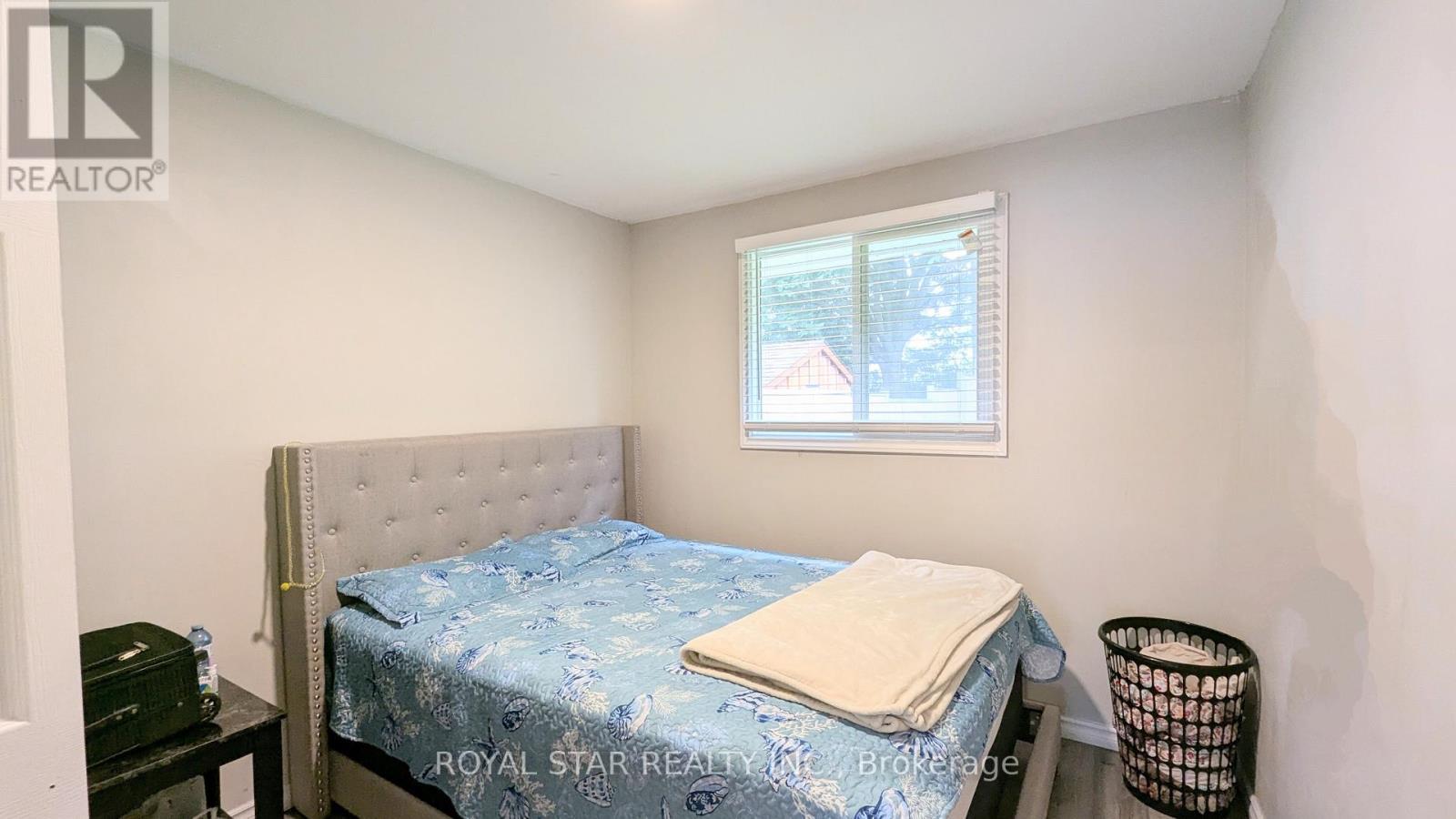 42 Witty Avenue, Ingersoll, ON - Indoor Photo Showing Bedroom