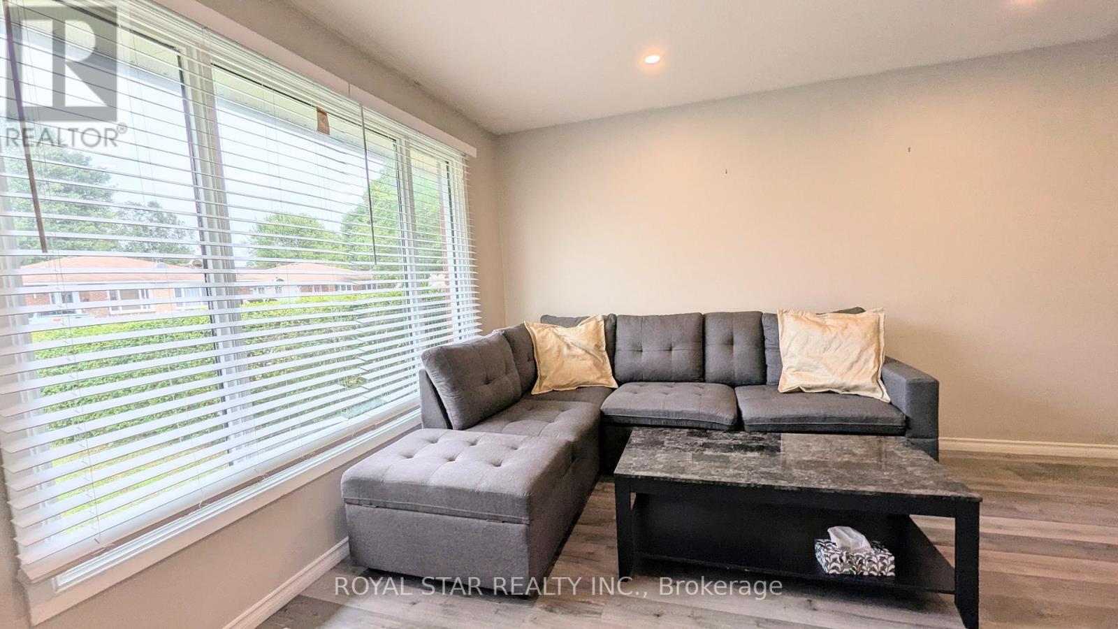 42 Witty Avenue, Ingersoll, ON - Indoor