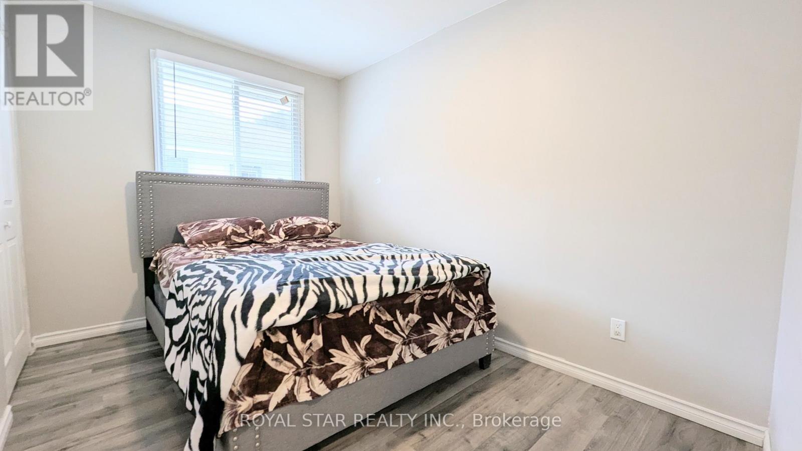 42 Witty Avenue, Ingersoll, ON - Indoor Photo Showing Bedroom
