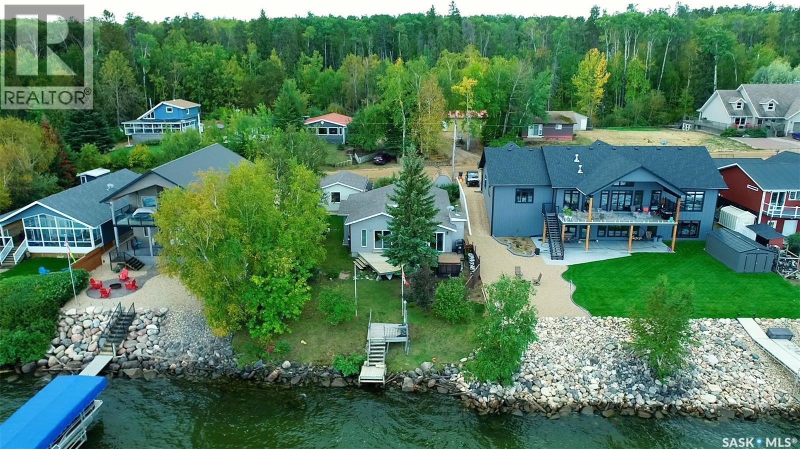 1118 Birch Avenue, Tobin Lake, SK - Outdoor With Body Of Water