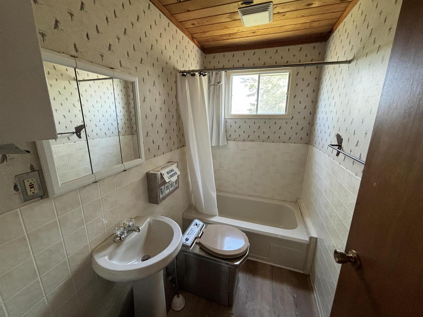 Pcl 41054 Ptarmigan Bay Lake Of The Woods, Unorganized, ON