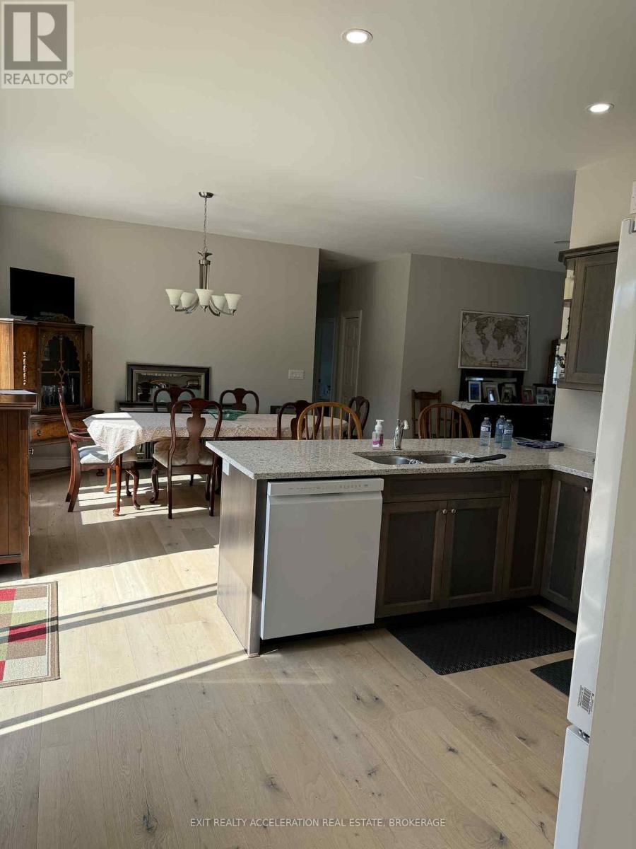 842 County Road 9, Greater Napanee, ON - Indoor Photo Showing Other Room