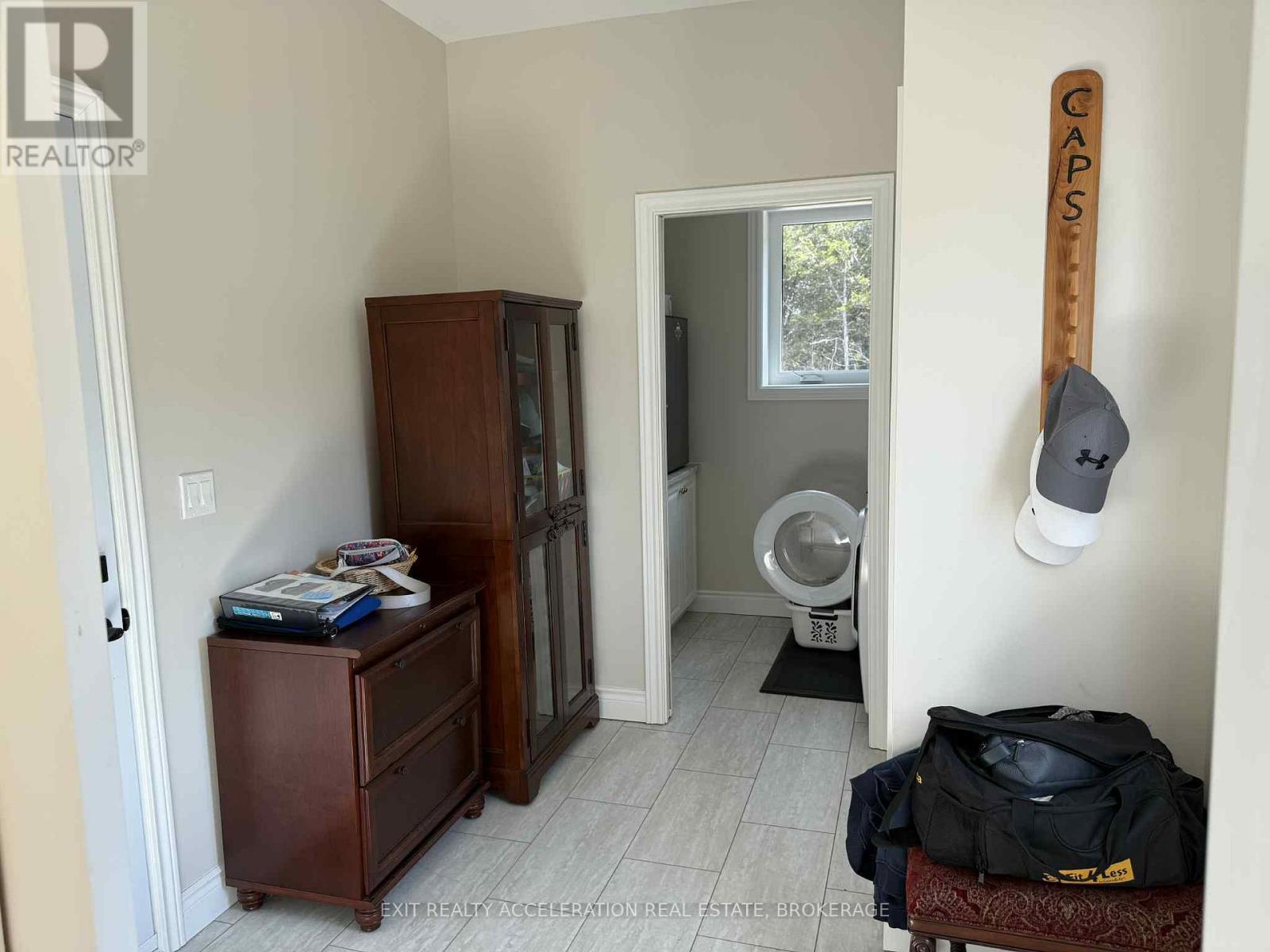 842 County Road 9, Greater Napanee, ON - Indoor Photo Showing Other Room