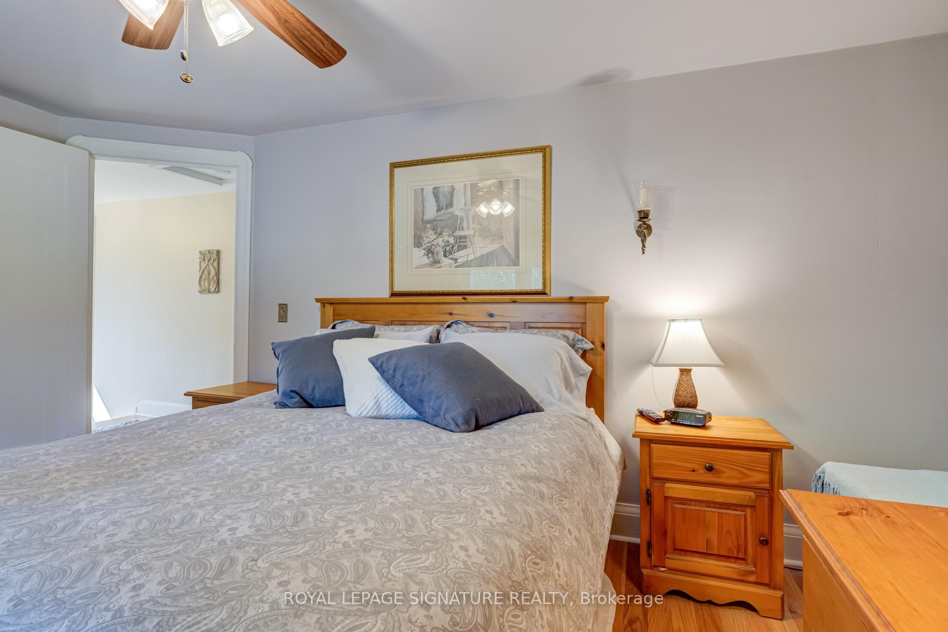 755 Maple Avenue, Burlington, ON - Indoor Photo Showing Bedroom