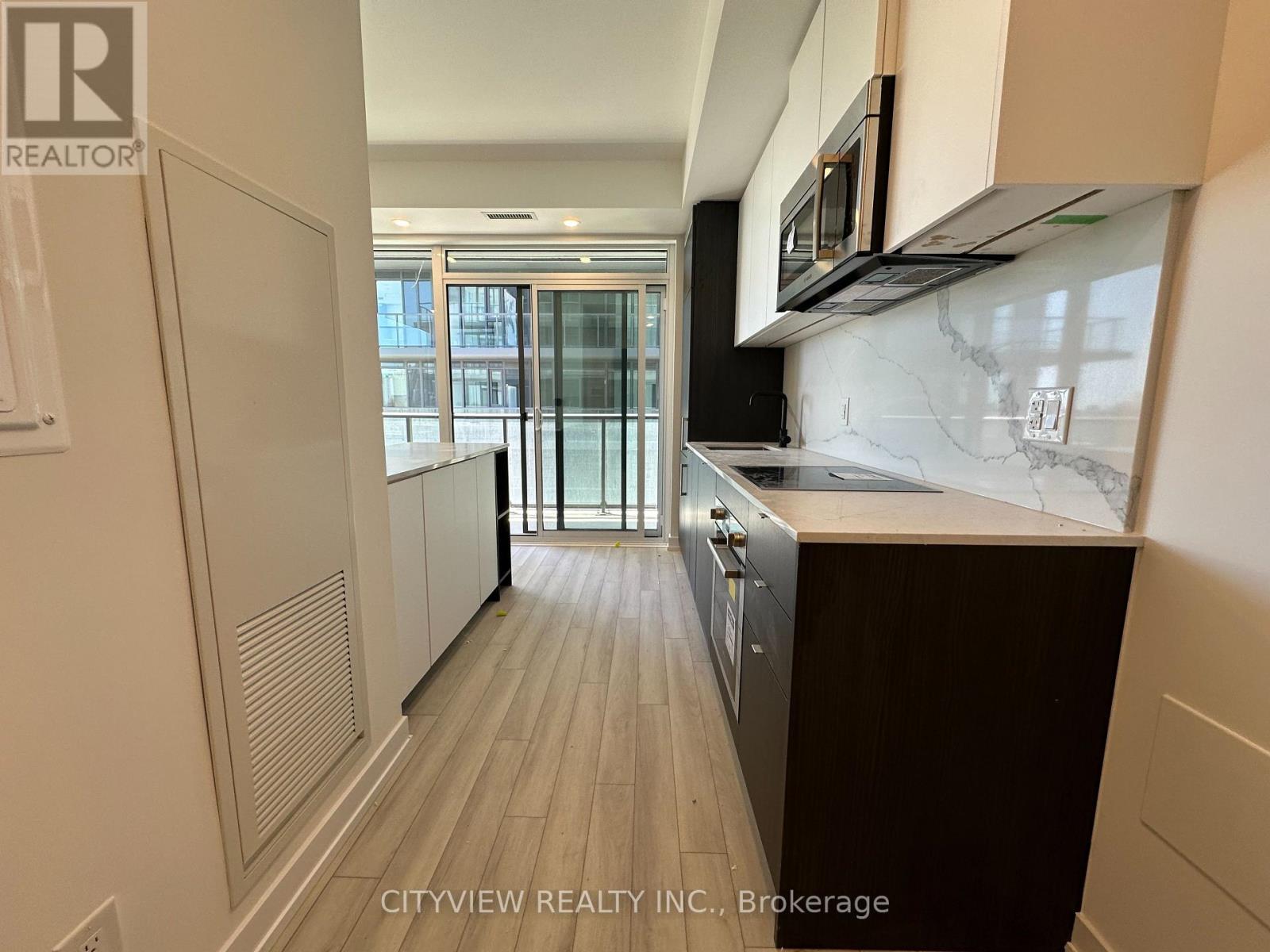 518 - 500 Dupont Street, Toronto, ON - Indoor