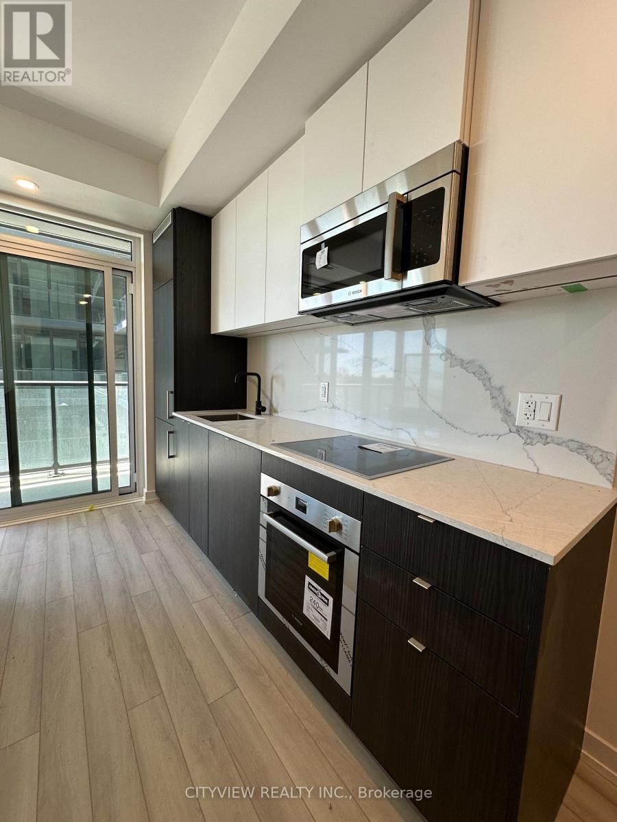 518 - 500 Dupont Street, Toronto, ON - Indoor Photo Showing Kitchen