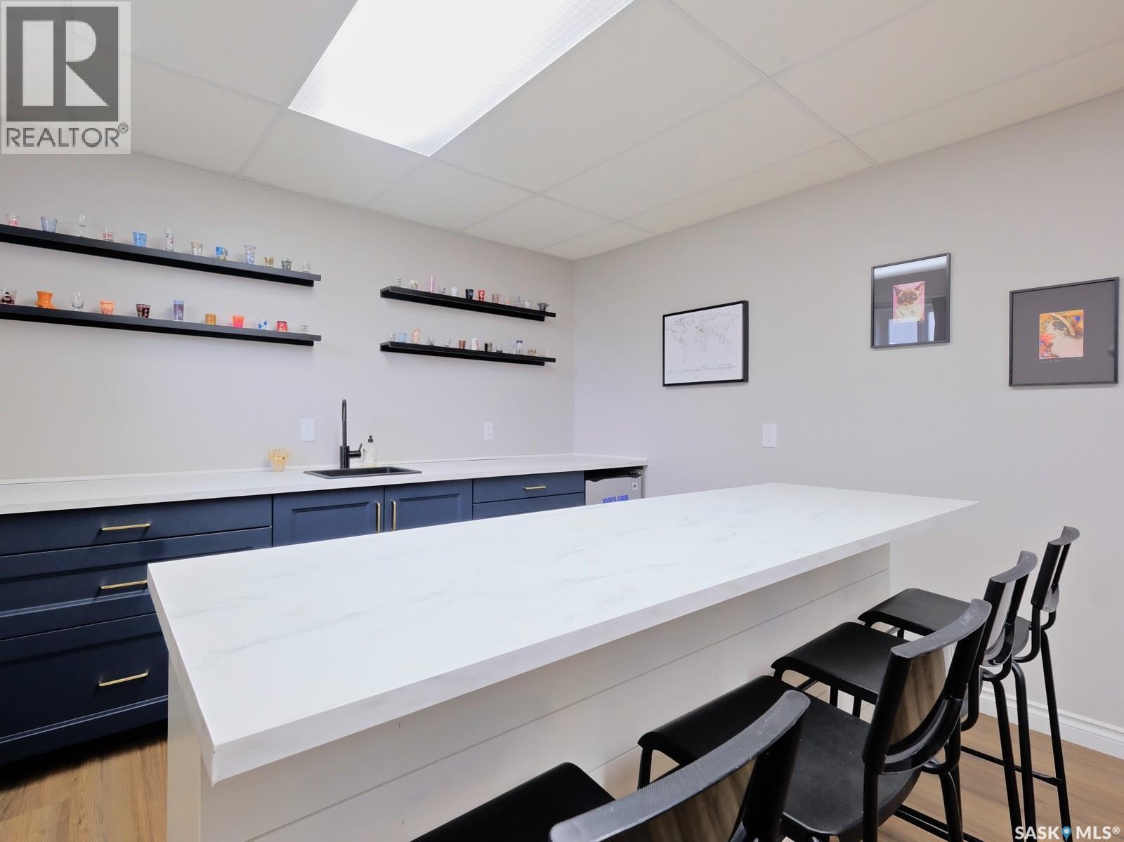 106 8Th Avenue W, Biggar, SK - Indoor