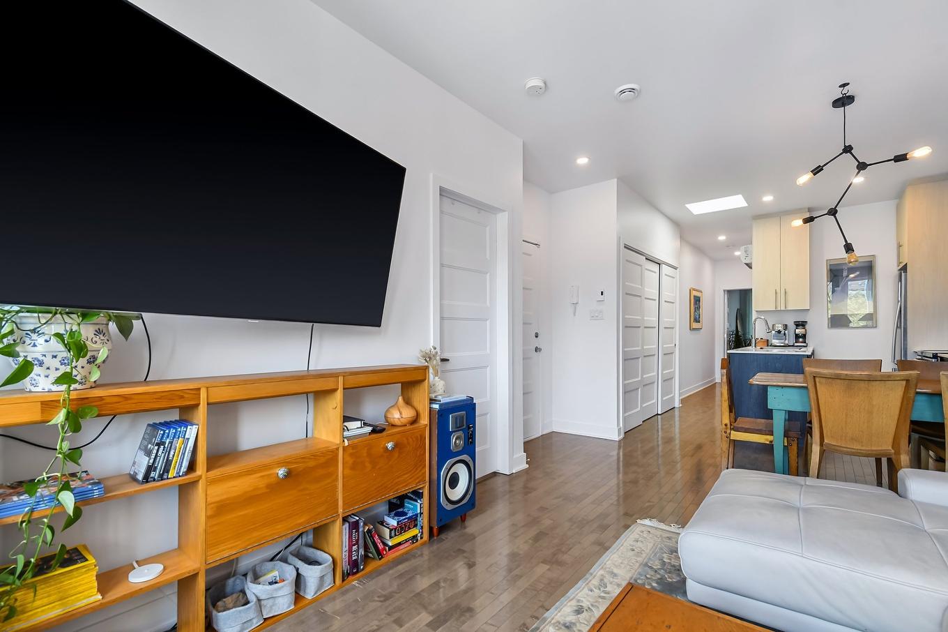 Living room - 302-3551 Rue St-Dominique, Montréal (Le Plateau-Mont-Royal), QC - Indoor