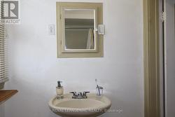 upstairs bathroom another view -