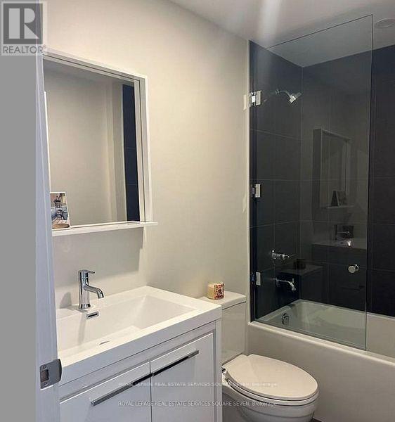 1301 - 212 King William Street, Hamilton, ON - Indoor Photo Showing Bathroom