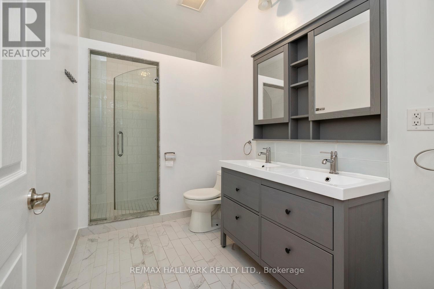 3631 Dundas Street W, Toronto, ON