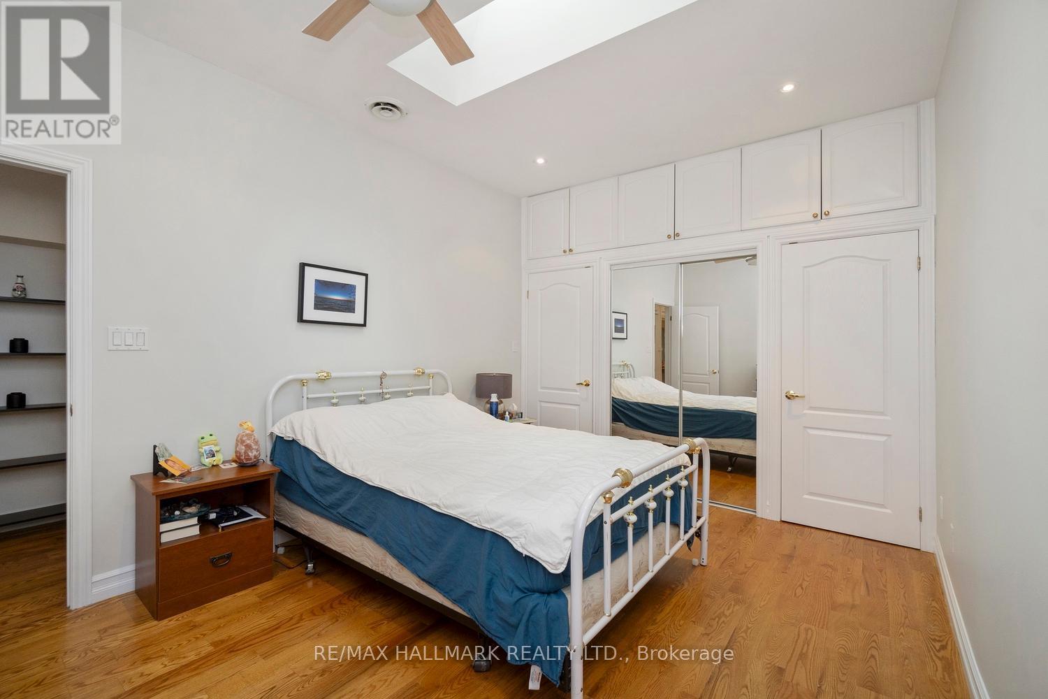 3631 Dundas Street W, Toronto, ON