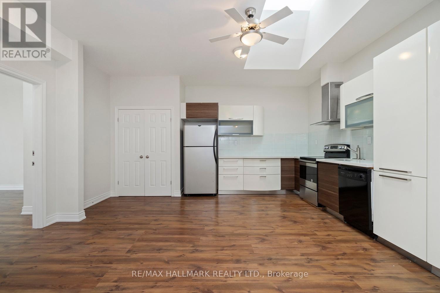 3631 Dundas Street W, Toronto, ON