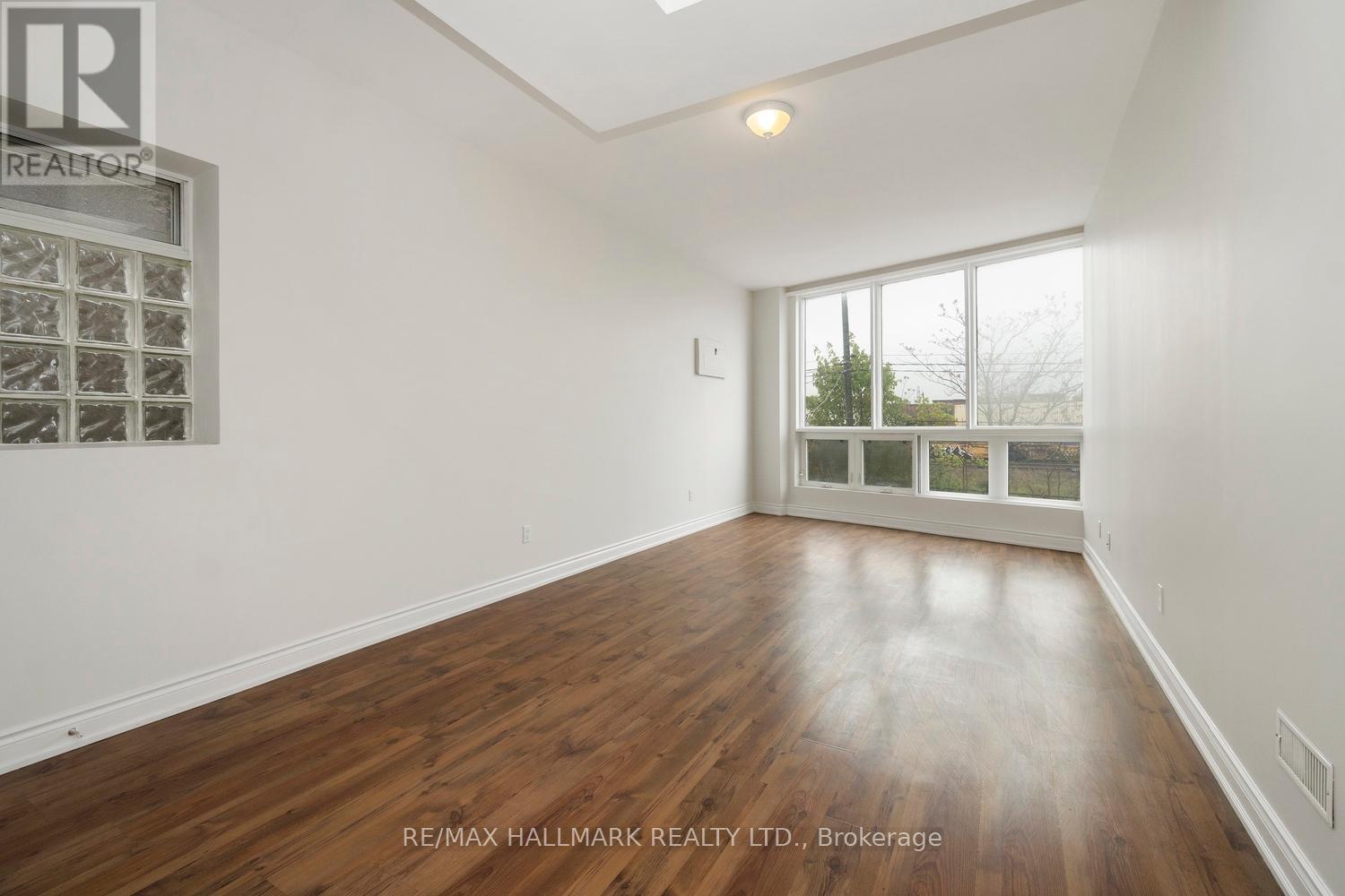 3631 Dundas Street W, Toronto, ON