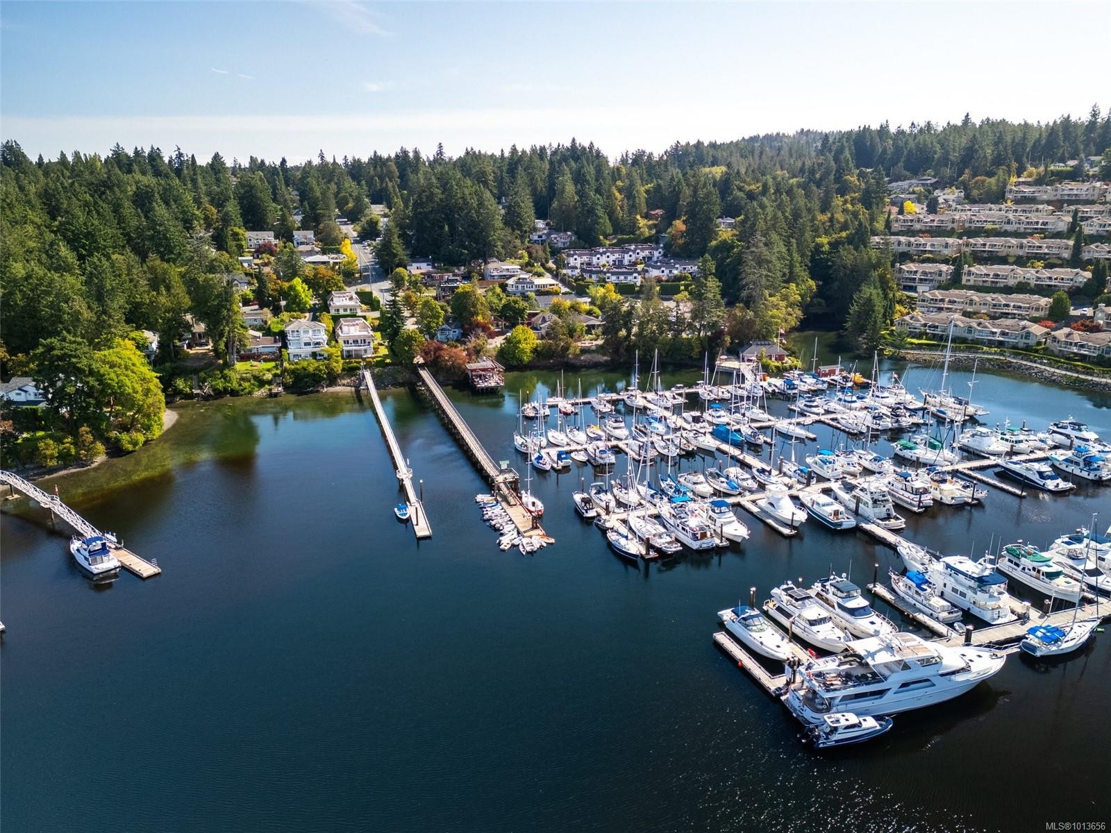 1208 Marchant Rd, Central Saanich, BC