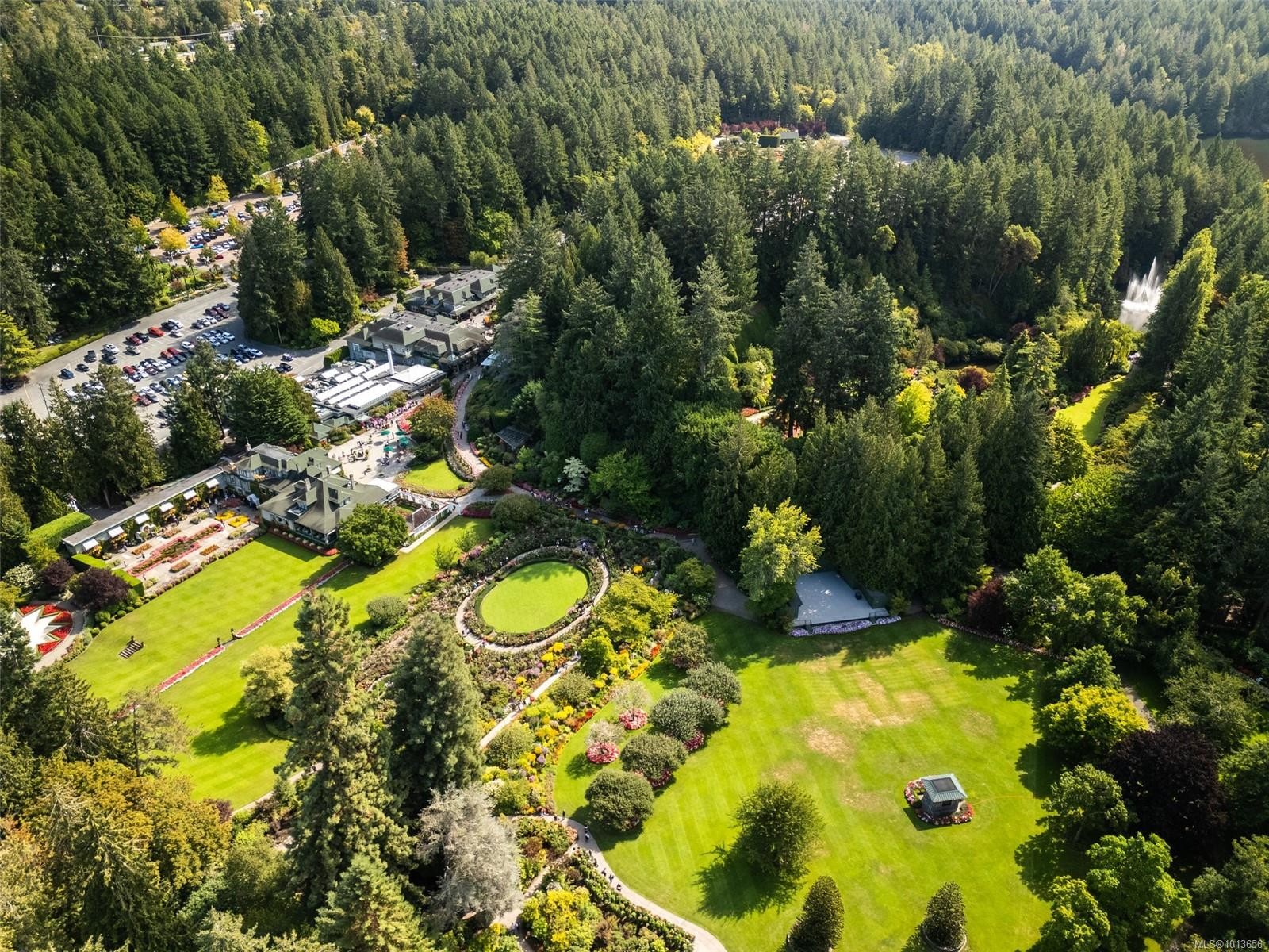 1208 Marchant Rd, Central Saanich, BC