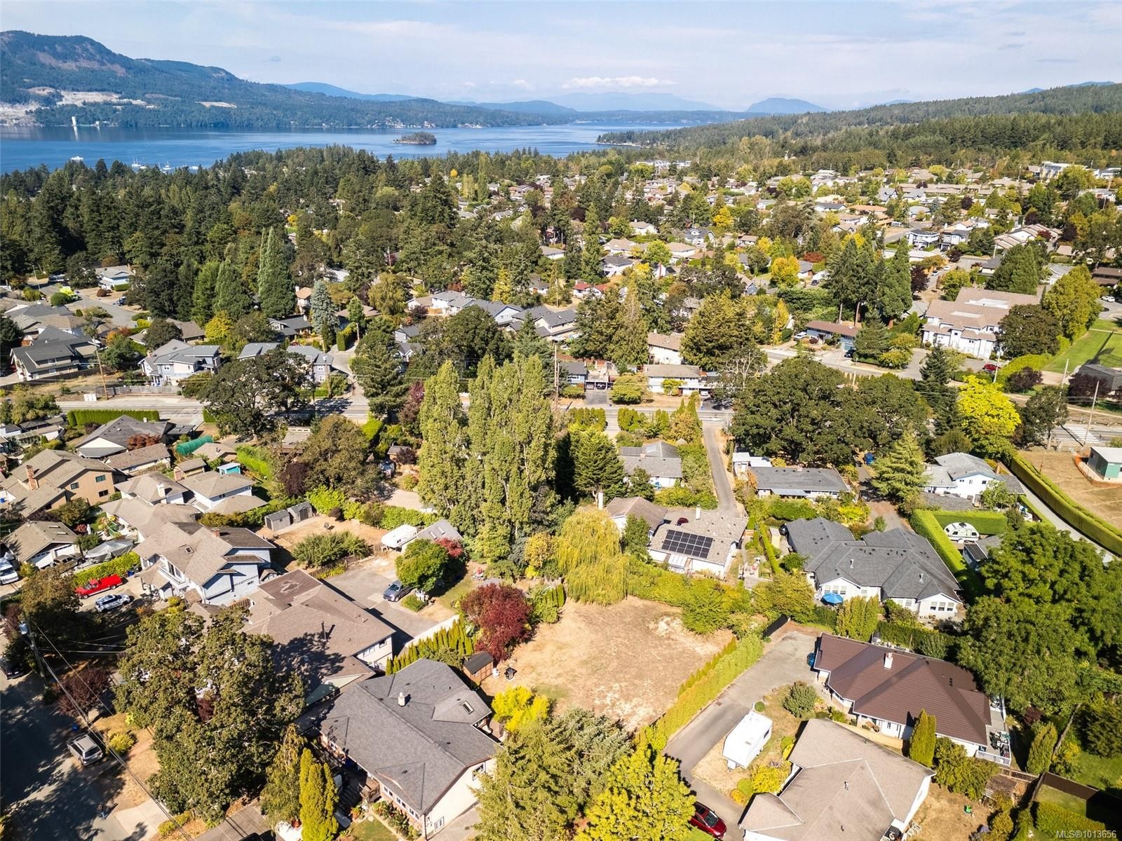 1208 Marchant Rd, Central Saanich, BC