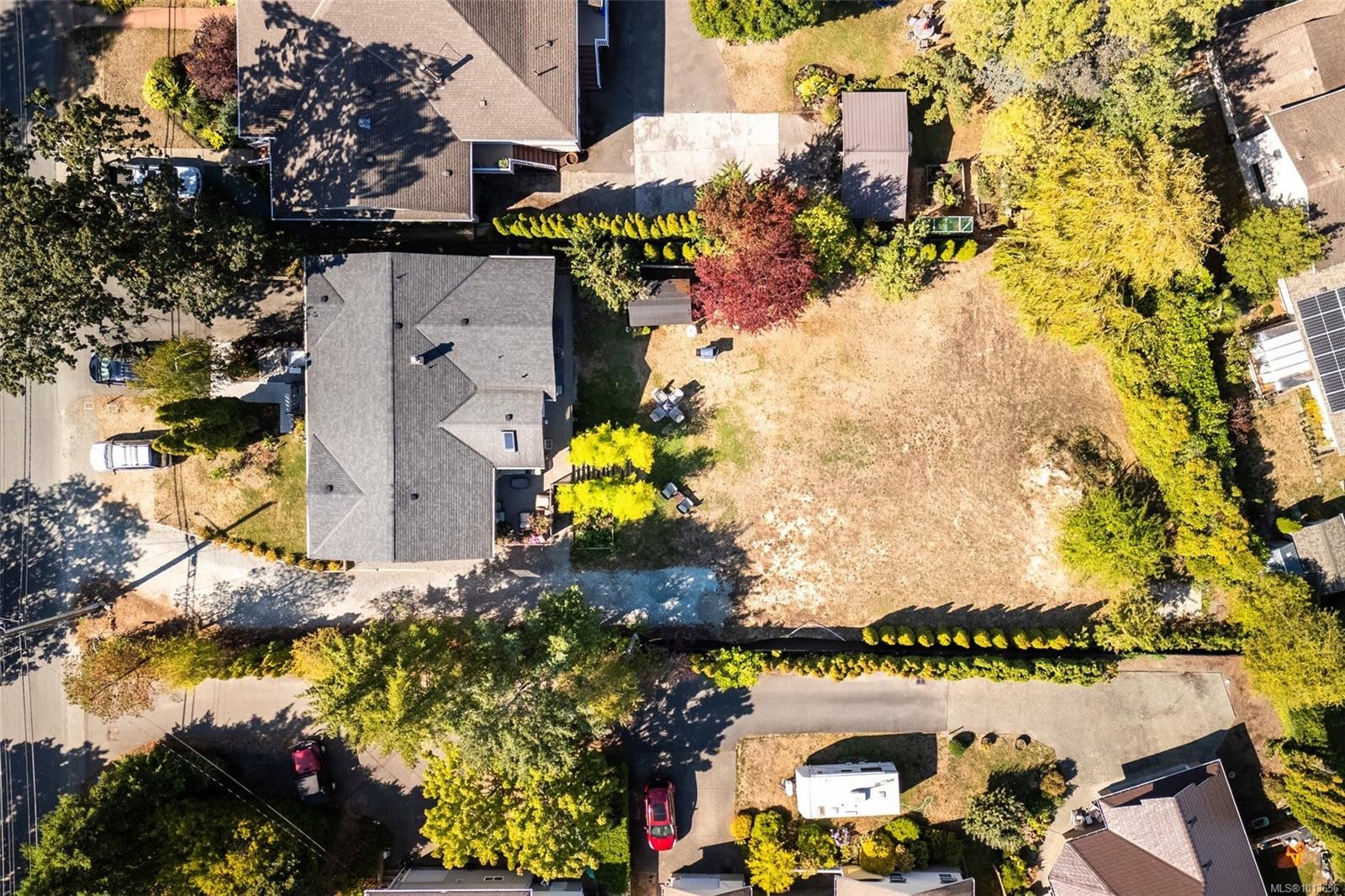 1208 Marchant Rd, Central Saanich, BC