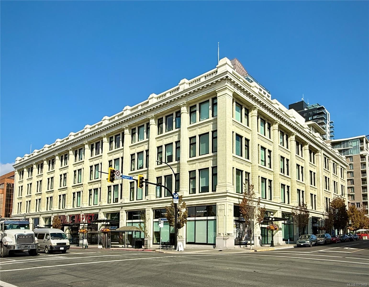 438-770 Fisgard St, Victoria, BC - Outdoor With Facade