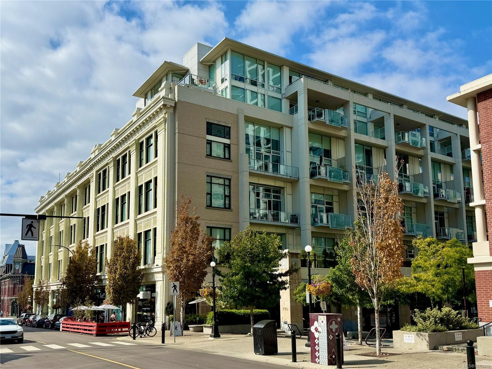 438-770 Fisgard St, Victoria, BC - Outdoor With Facade