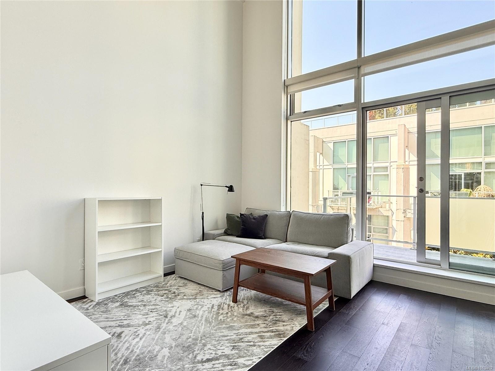 438-770 Fisgard St, Victoria, BC - Indoor