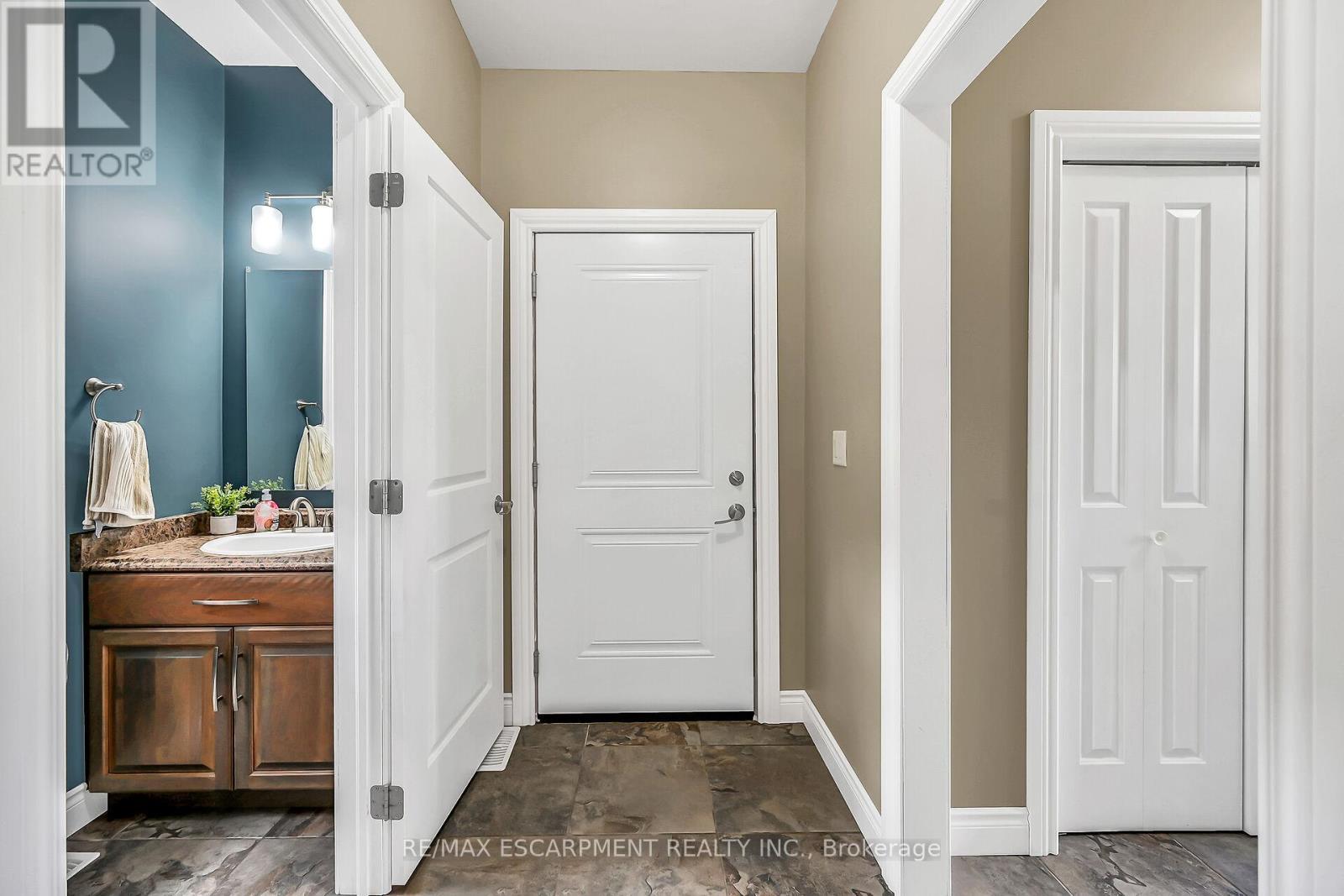 175 Yaremy Road, Haldimand, ON - Indoor Photo Showing Other Room