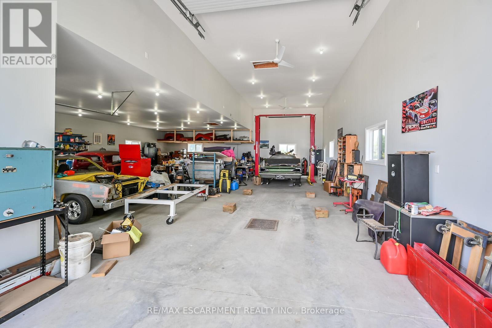175 Yaremy Road, Haldimand, ON - Indoor Photo Showing Garage