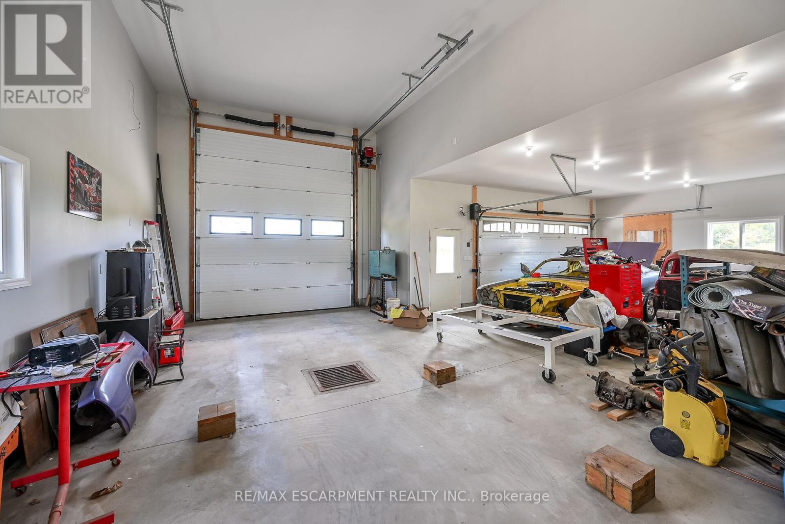 175 Yaremy Road, Haldimand, ON - Indoor Photo Showing Garage