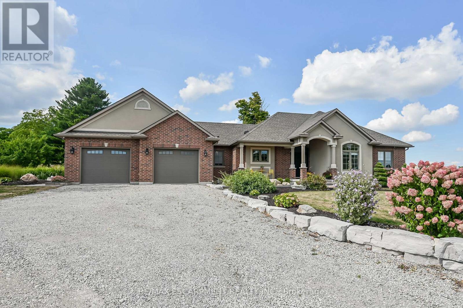 175 Yaremy Road, Haldimand, ON - Outdoor With Facade