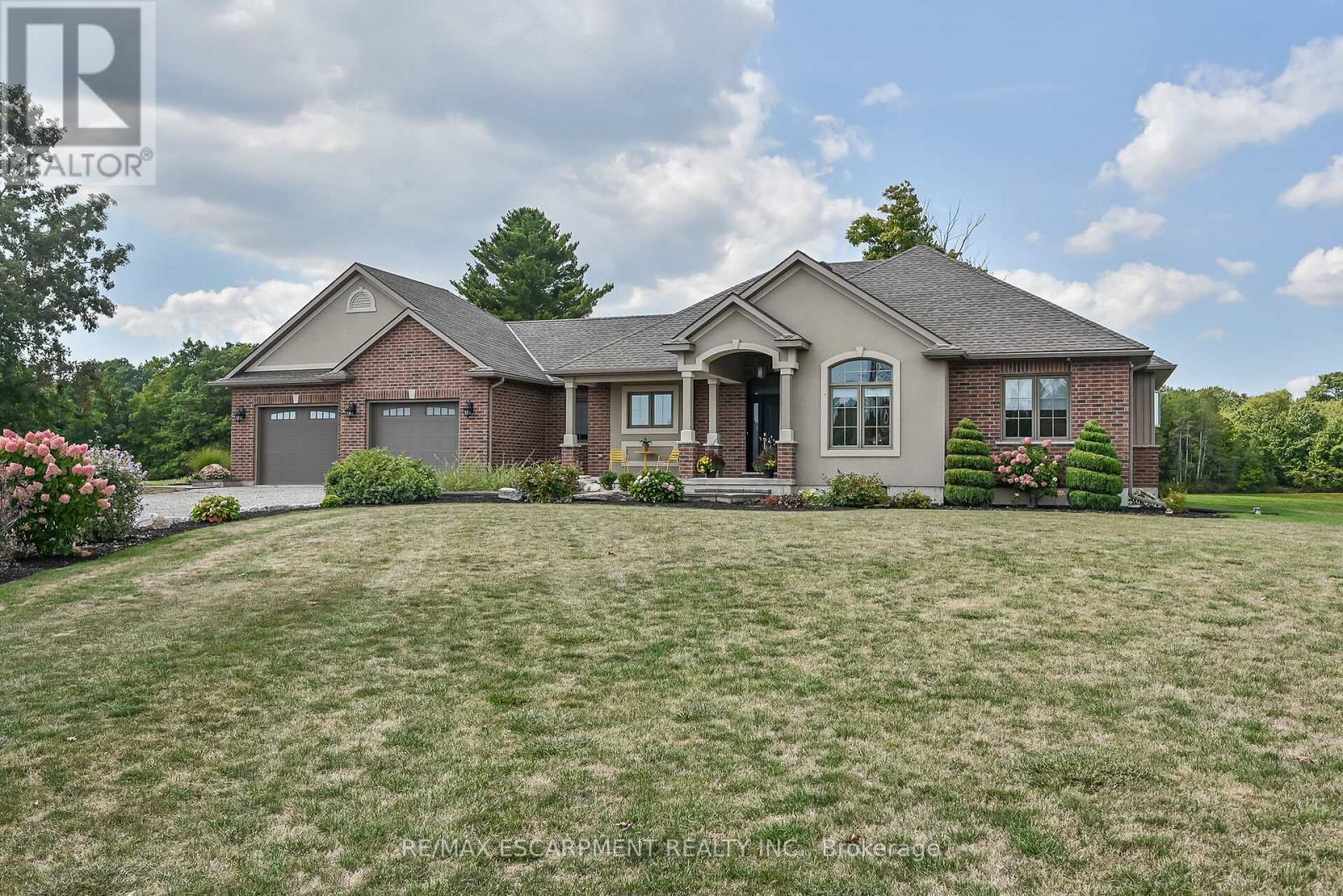 175 Yaremy Road, Haldimand, ON - Outdoor With Facade