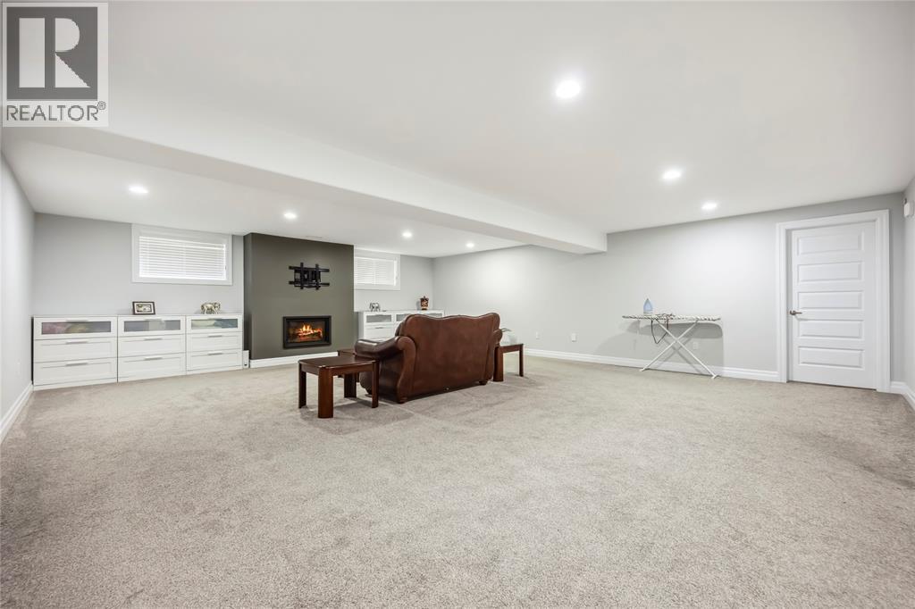 452 Chrisvale Boulevard, Sarnia, ON - Indoor Photo Showing Basement