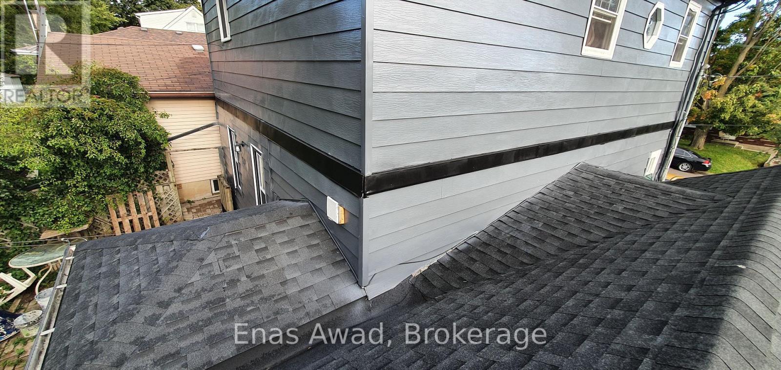 724 Third Avenue, Peterborough (Otonabee Ward 1), ON - Outdoor With Exterior