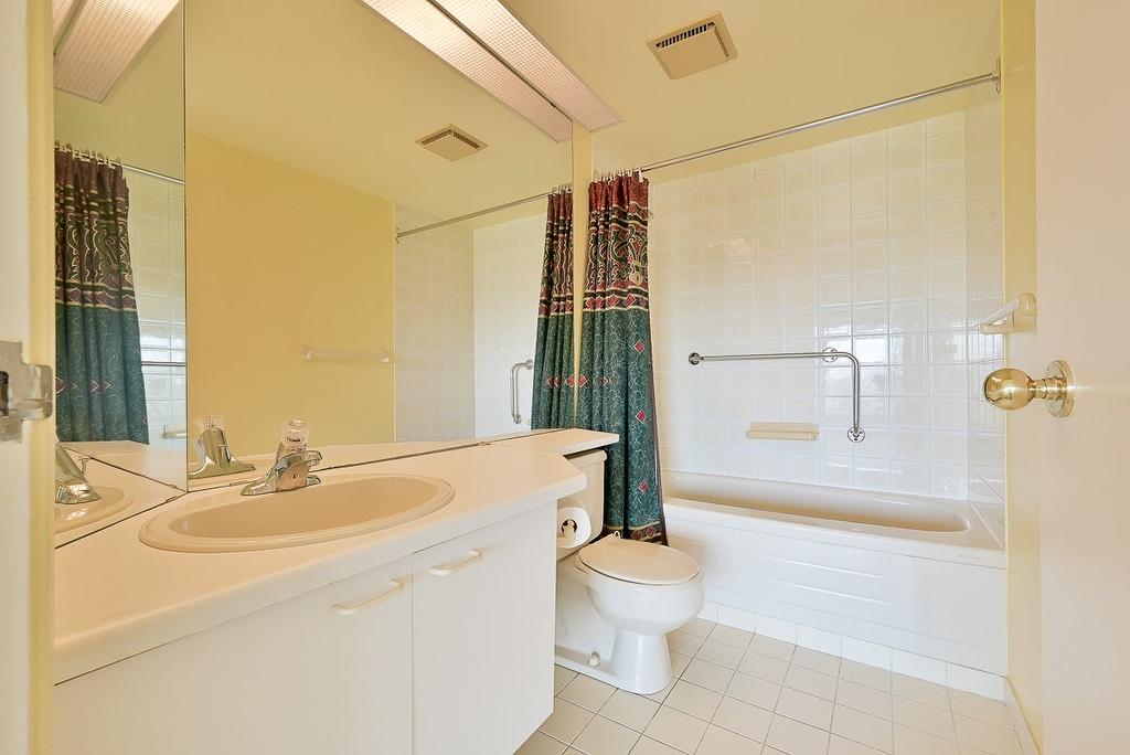 Ensuite bathroom - 1101-50 Rue Berlioz, Montréal (Verdun/Île-Des-Soeurs), QC - Indoor Photo Showing Bathroom