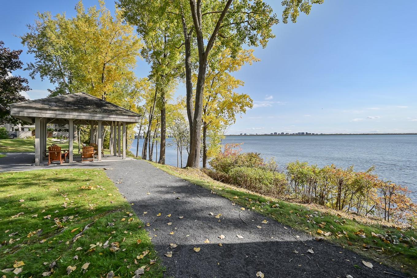 Water view - 1101-50 Rue Berlioz, Montréal (Verdun/Île-Des-Soeurs), QC - Outdoor With Body Of Water With View