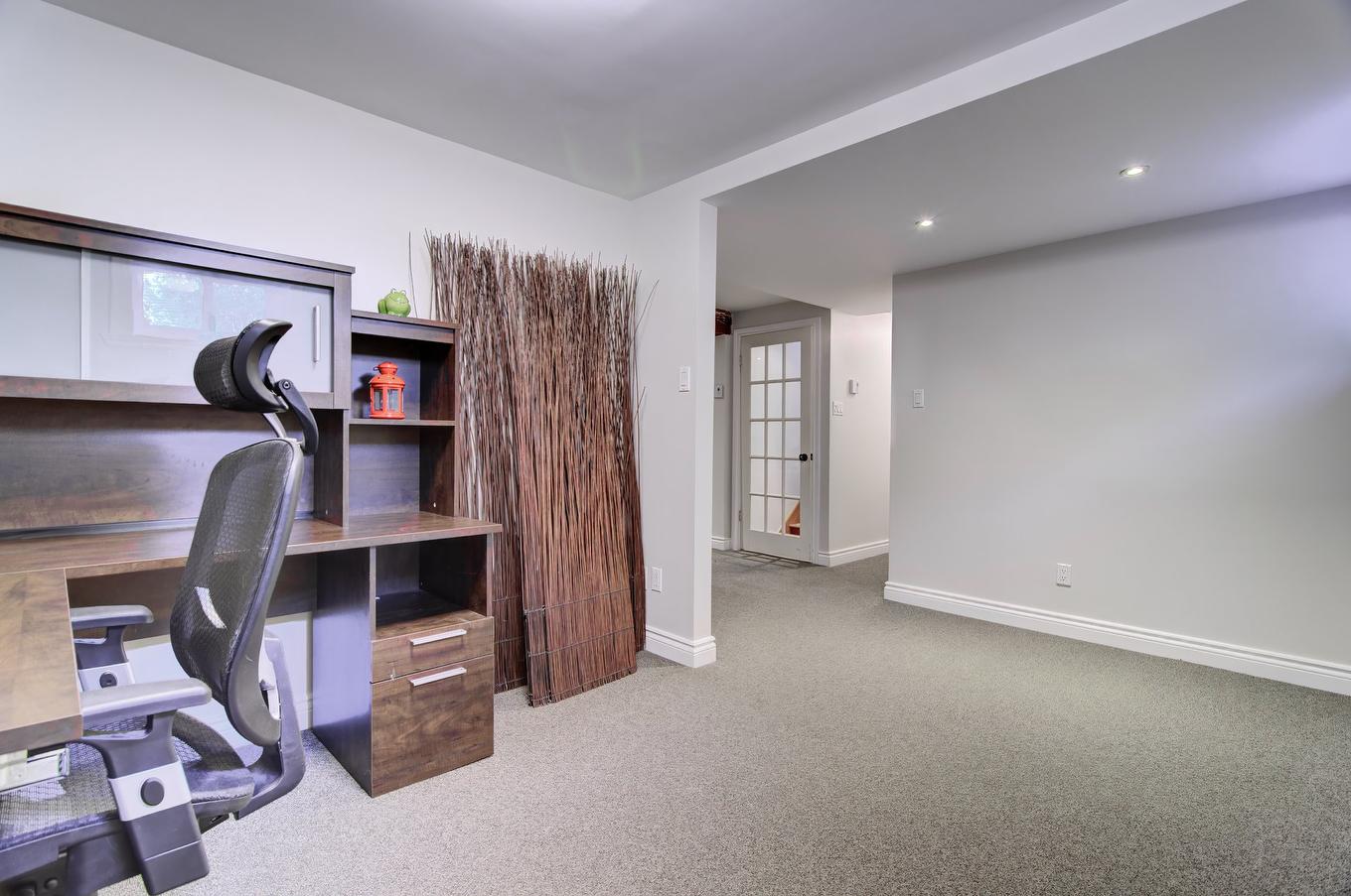 Overall view - 48 Rue Pierre-Ricard, Notre-Dame-De-L'Île-Perrot, QC - Indoor Photo Showing Office