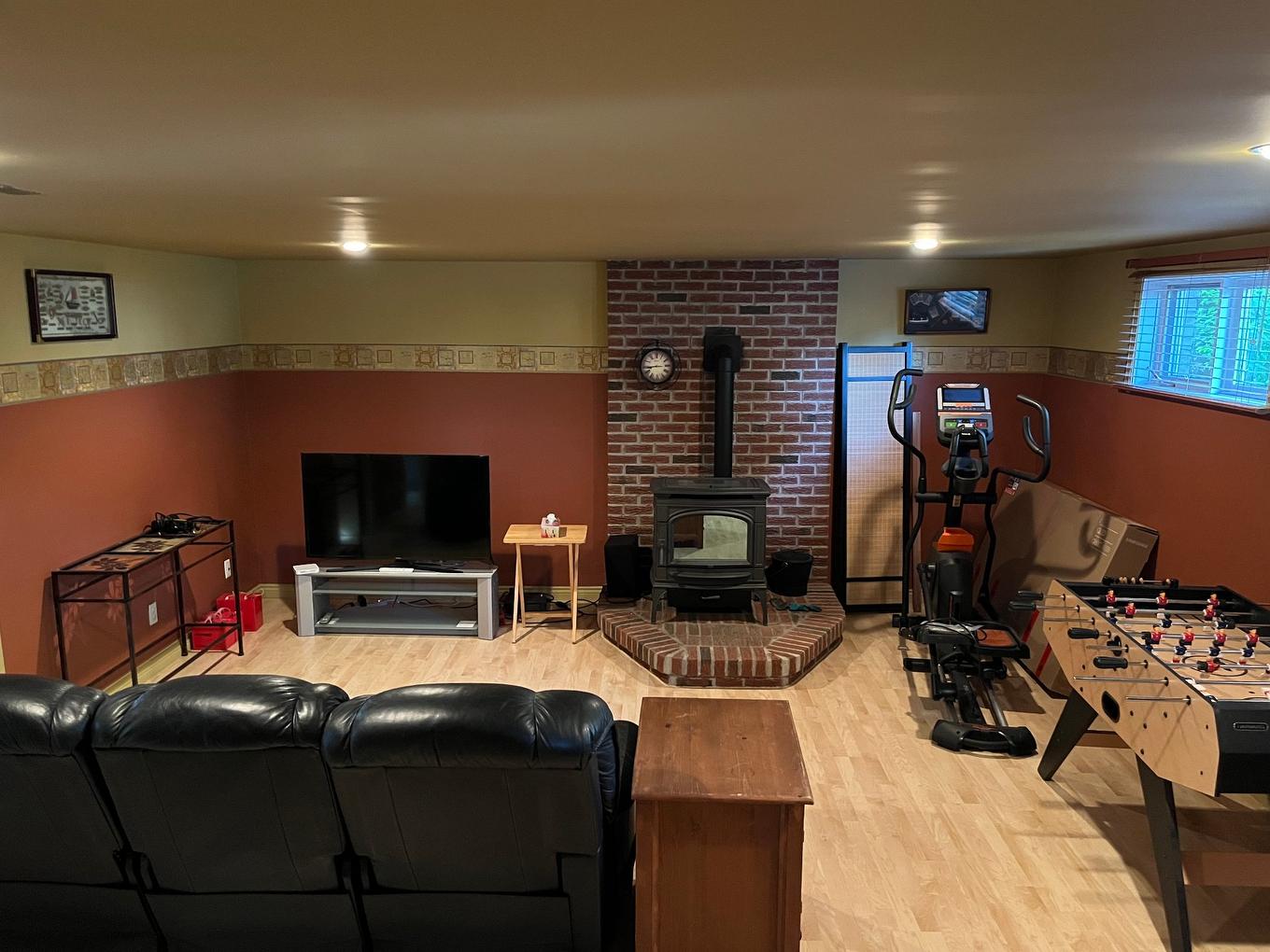 Family room - 7010 Rue Ernest-Fleury, Trois-Rivières, QC - Indoor With Fireplace