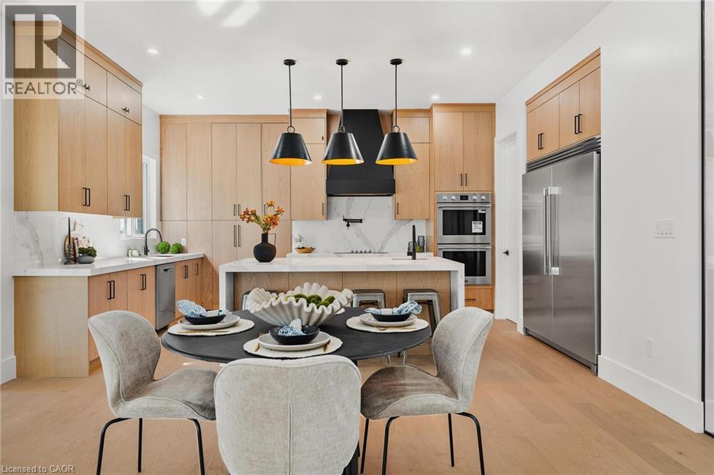 1060 Walton Avenue, Listowel, ON - Indoor Photo Showing Dining Room