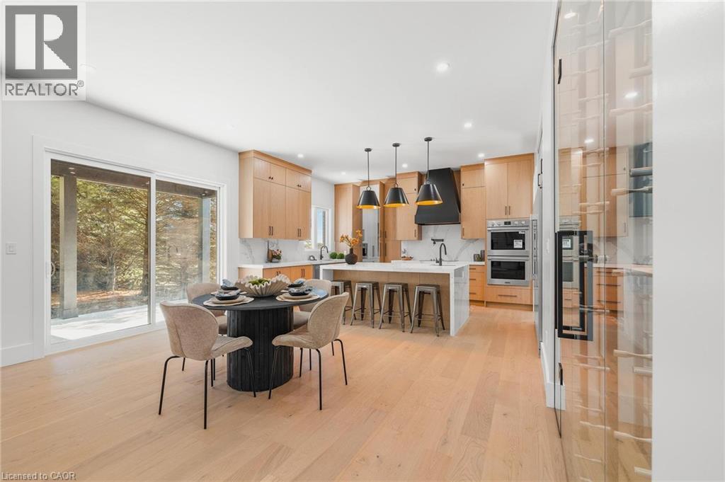 1060 Walton Avenue, Listowel, ON - Indoor Photo Showing Dining Room