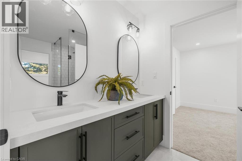 1060 Walton Avenue, Listowel, ON - Indoor Photo Showing Bathroom