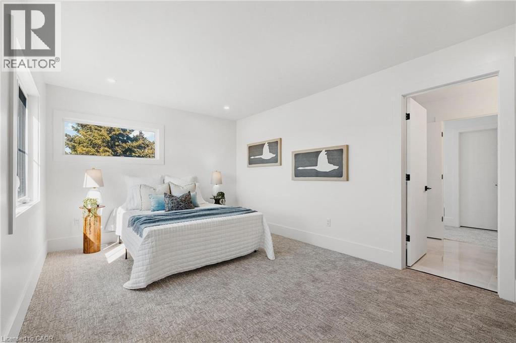 1060 Walton Avenue, Listowel, ON - Indoor Photo Showing Bedroom