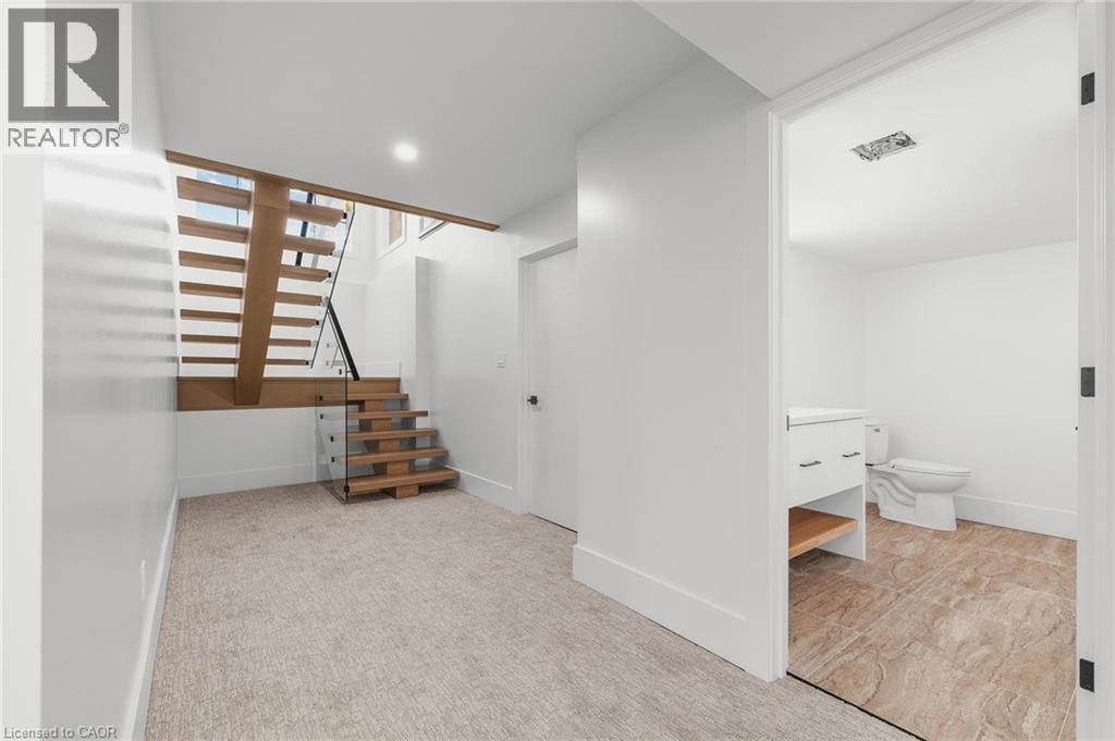 1060 Walton Avenue, Listowel, ON - Indoor Photo Showing Other Room