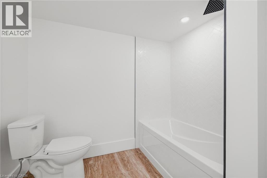 1060 Walton Avenue, Listowel, ON - Indoor Photo Showing Bathroom