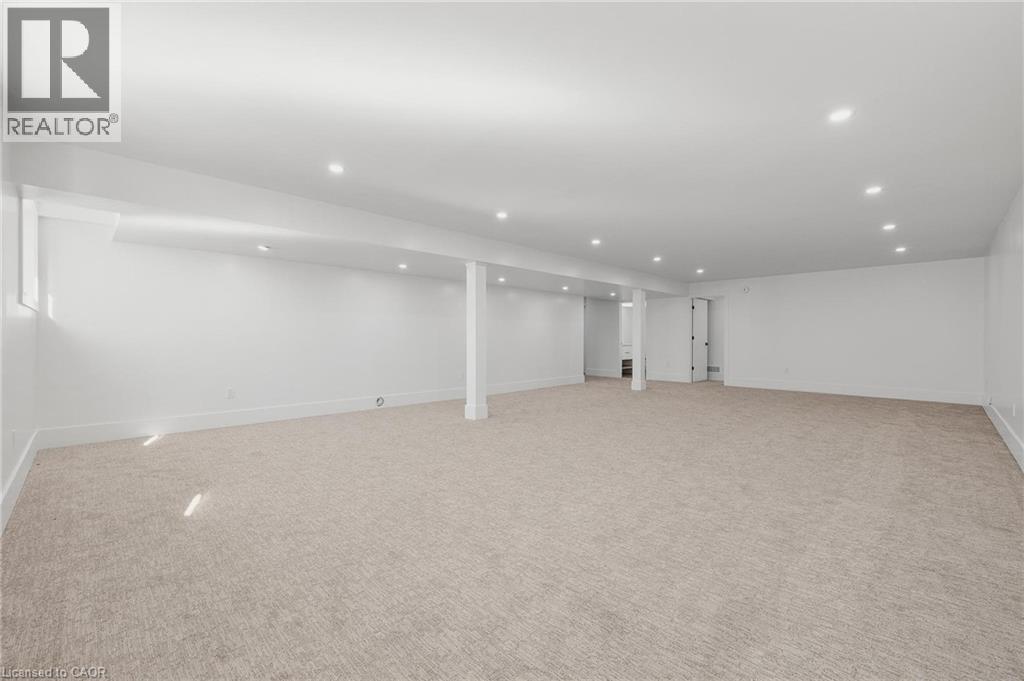 1060 Walton Avenue, Listowel, ON - Indoor Photo Showing Other Room