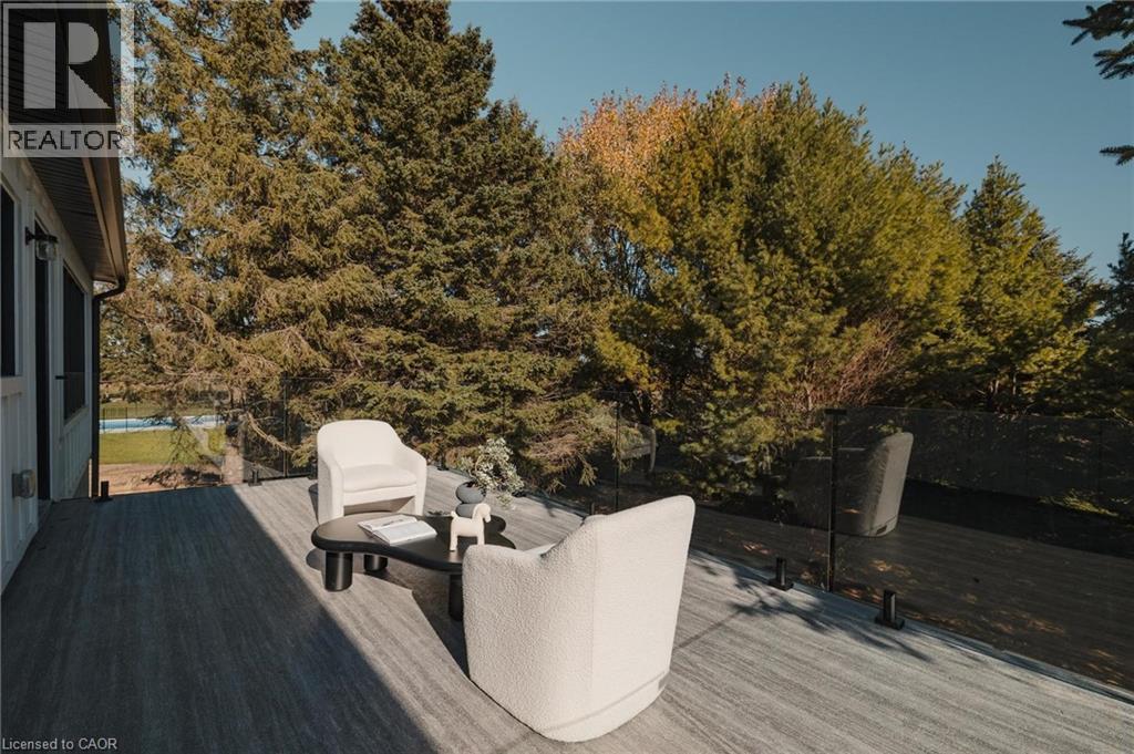 1060 Walton Avenue, Listowel, ON - Outdoor