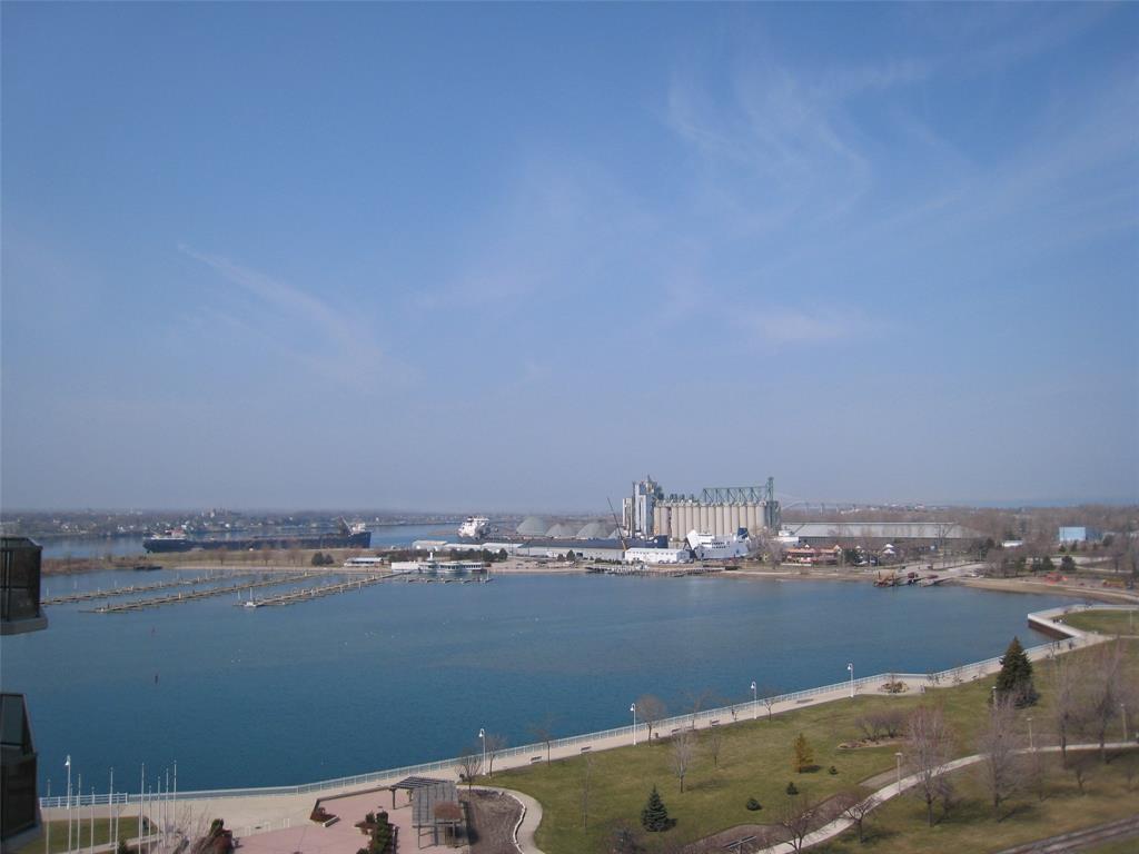 1101-350 Front Street North, Sarnia, ON